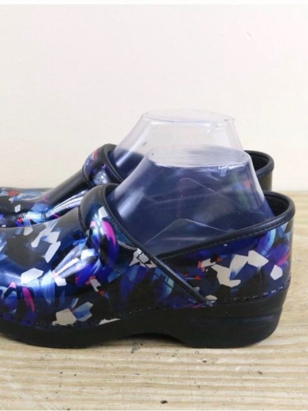 Dansko Clogs 38 Womens Floral Patent Leather Shoes Mules Slip on Comfort - Picture 6 of 8